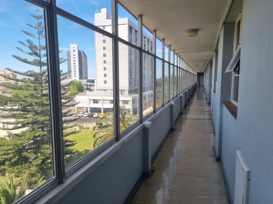 To Let 2 Bedroom Property for Rent in Townsend Estate Western Cape
